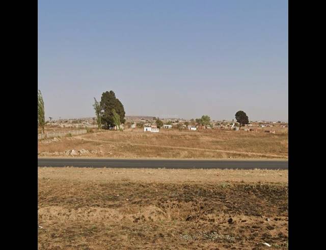LAND FOR SALE IN LENASIA SOUTH